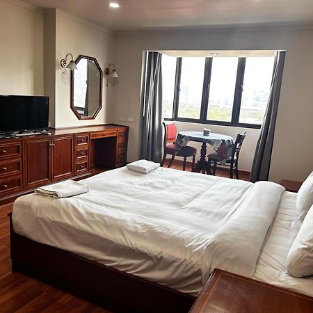 Omni Tower Nana Bangkok - Serviced Apartment On Sukhumvit Soi 4 Buitenkant foto