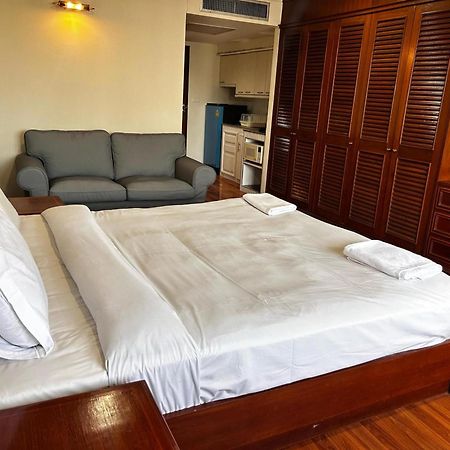 Omni Tower Nana Bangkok - Serviced Apartment On Sukhumvit Soi 4 Buitenkant foto