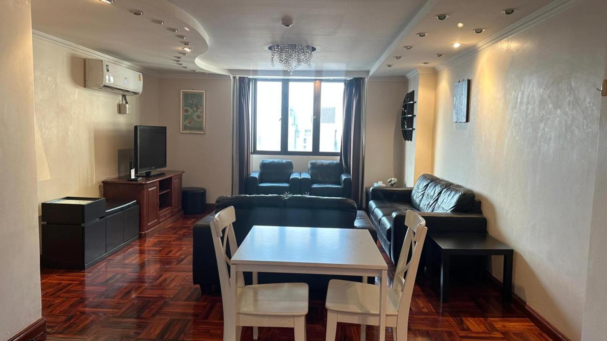 Omni Tower Nana Bangkok - Serviced Apartment On Sukhumvit Soi 4 Buitenkant foto