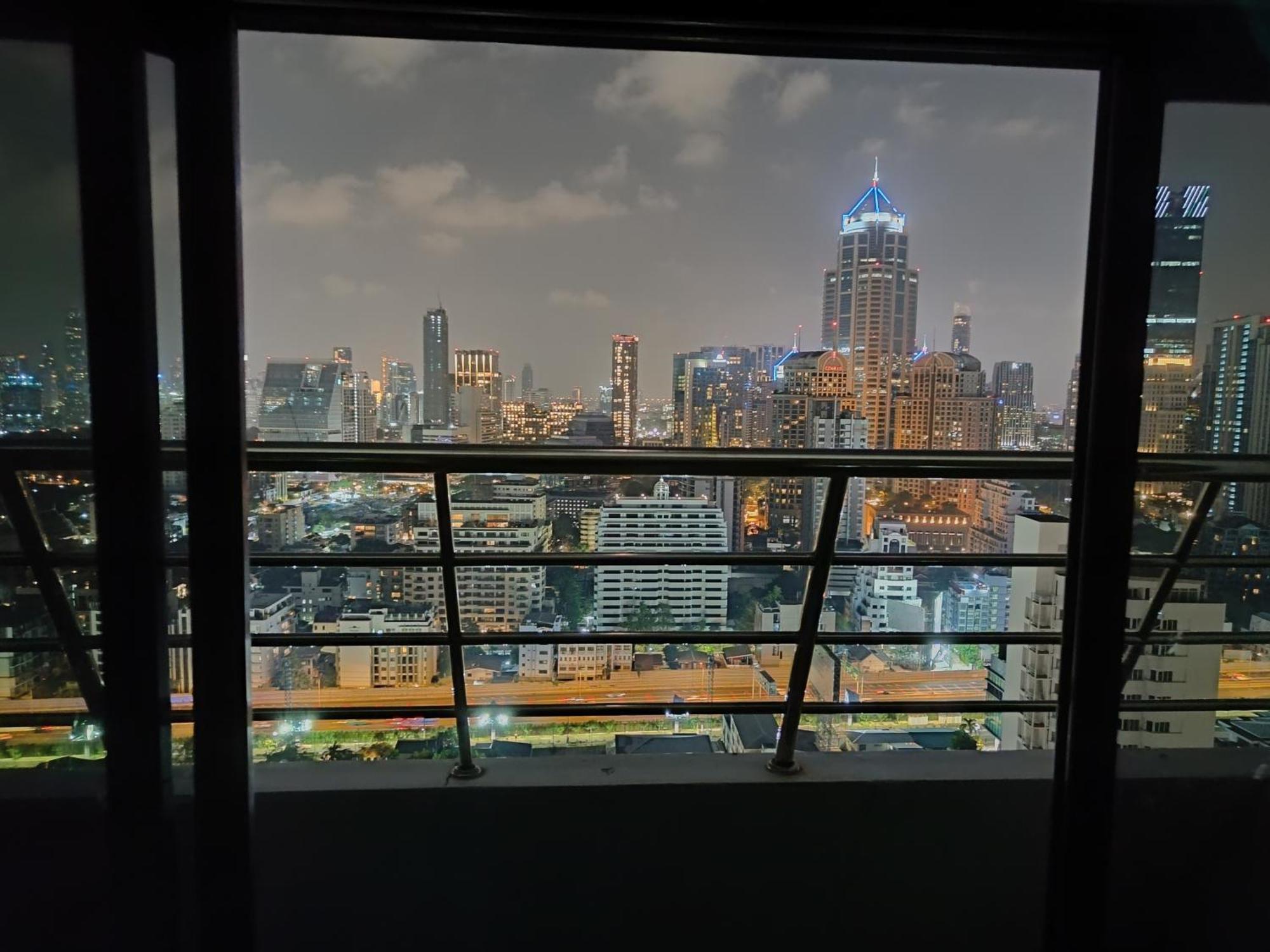 Omni Tower Nana Bangkok - Serviced Apartment On Sukhumvit Soi 4 Buitenkant foto