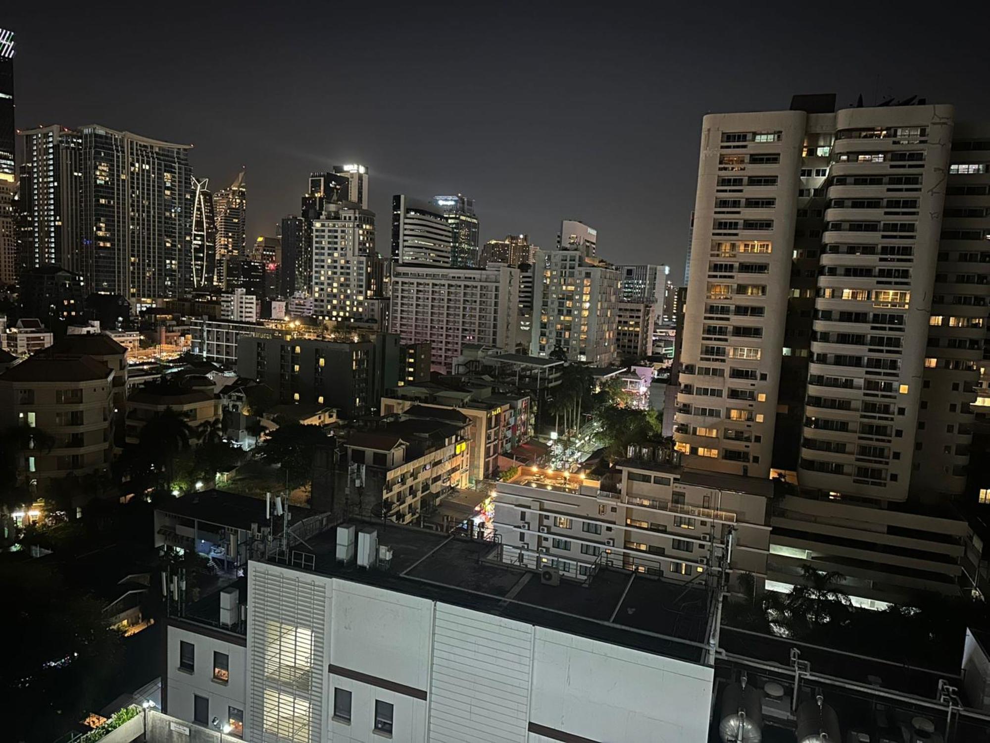 Omni Tower Nana Bangkok - Serviced Apartment On Sukhumvit Soi 4 Buitenkant foto