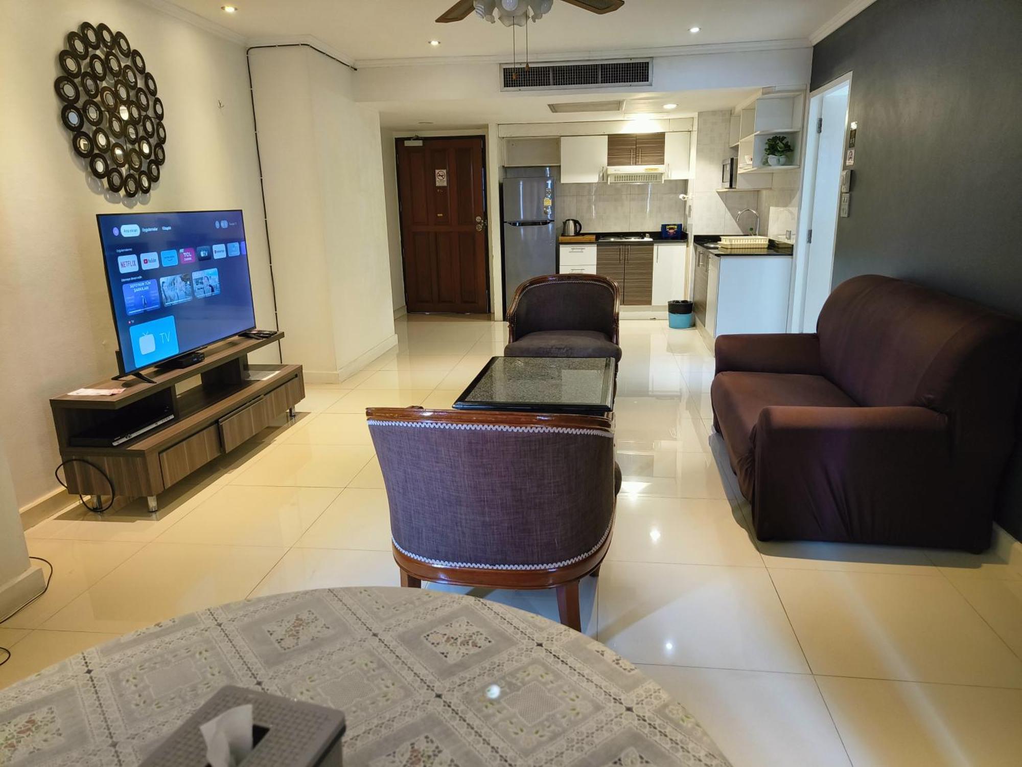 Omni Tower Nana Bangkok - Serviced Apartment On Sukhumvit Soi 4 Buitenkant foto