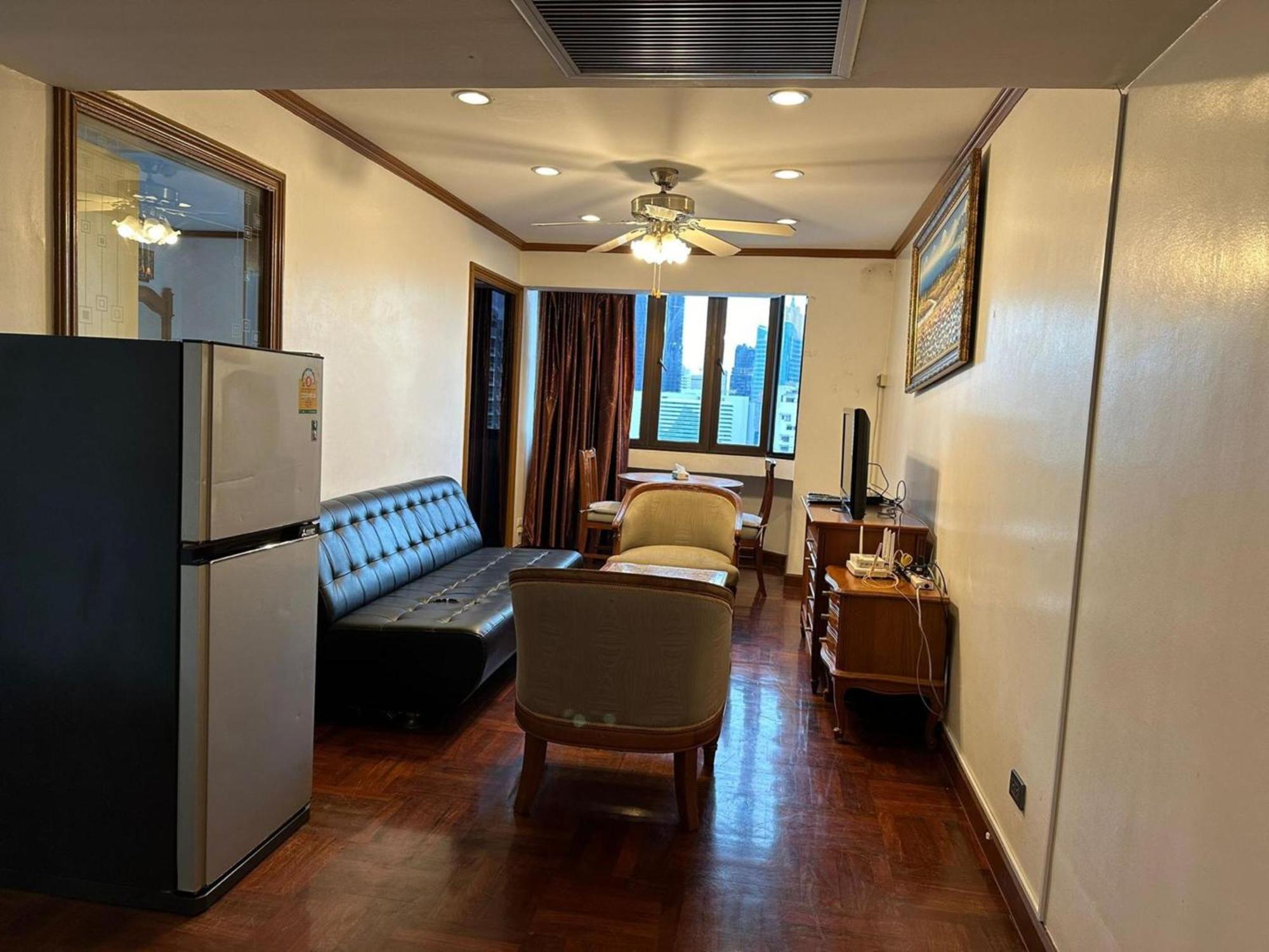 Omni Tower Nana Bangkok - Serviced Apartment On Sukhumvit Soi 4 Buitenkant foto