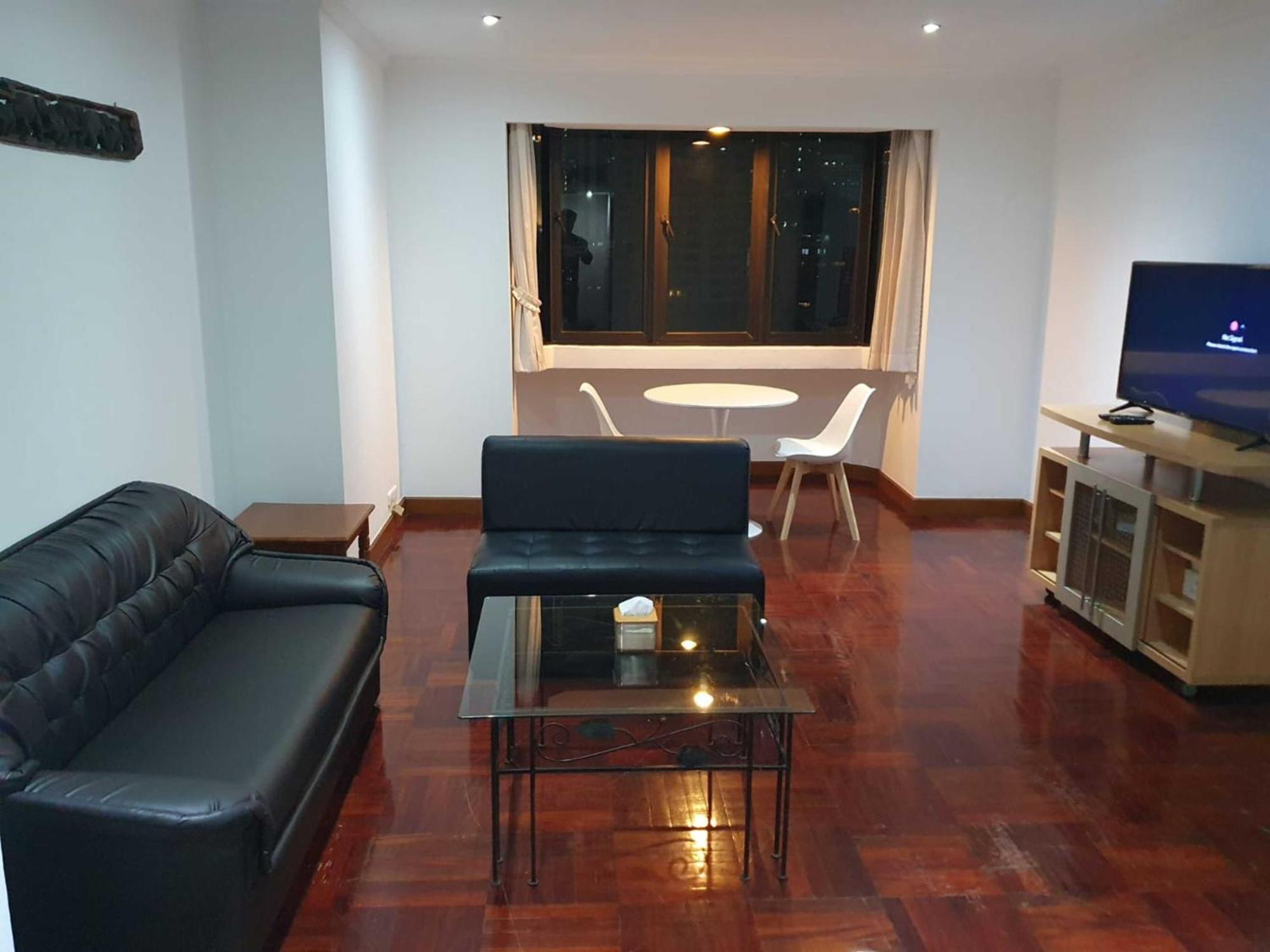 Omni Tower Nana Bangkok - Serviced Apartment On Sukhumvit Soi 4 Buitenkant foto