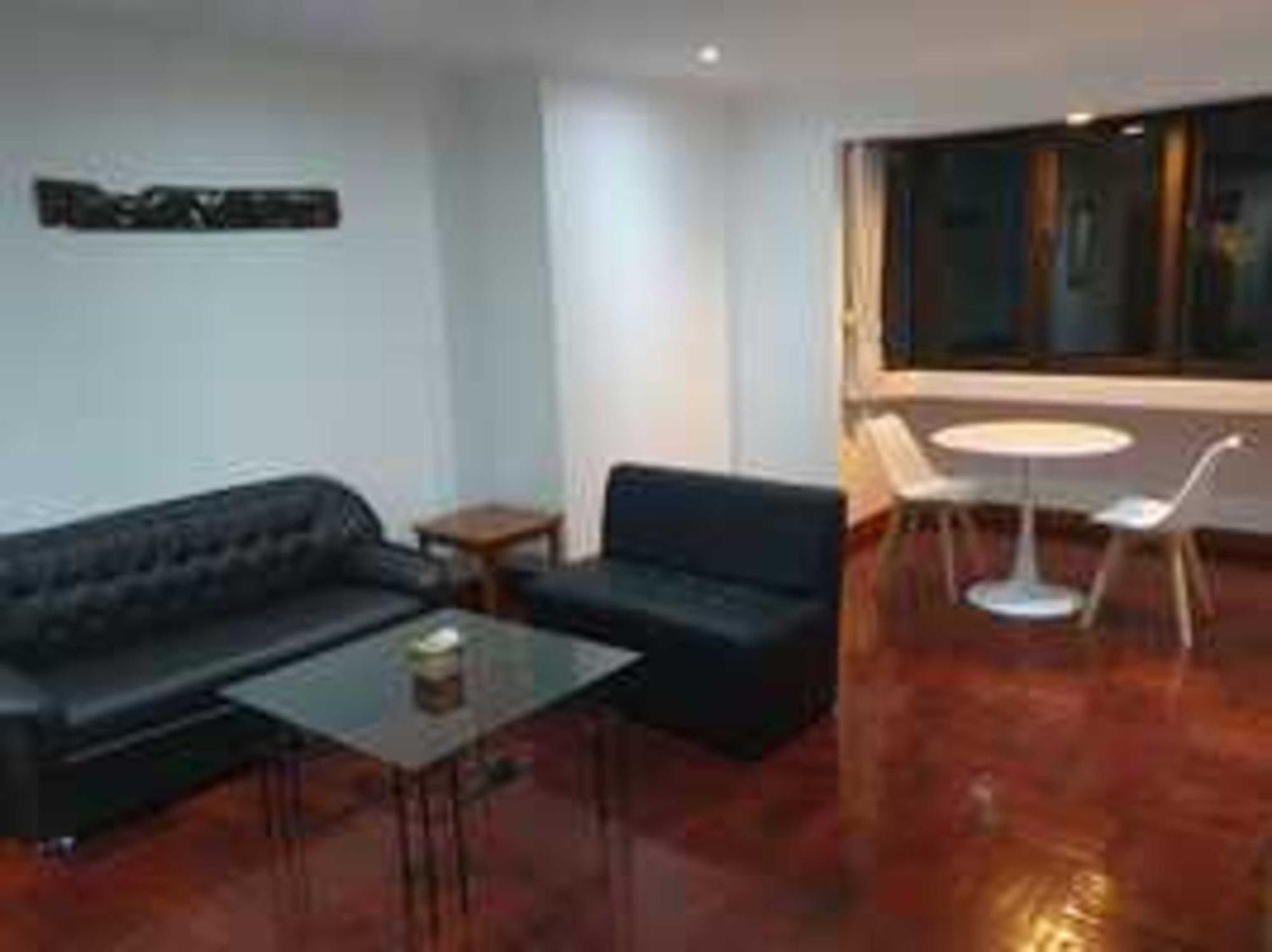 Omni Tower Nana Bangkok - Serviced Apartment On Sukhumvit Soi 4 Buitenkant foto